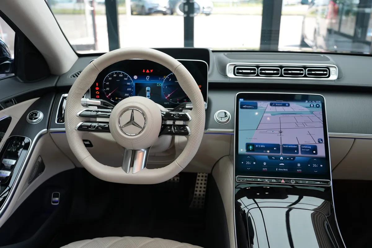 Mercedes-Benz S 350 d 4Matic AMG Line Langversion - Image 17