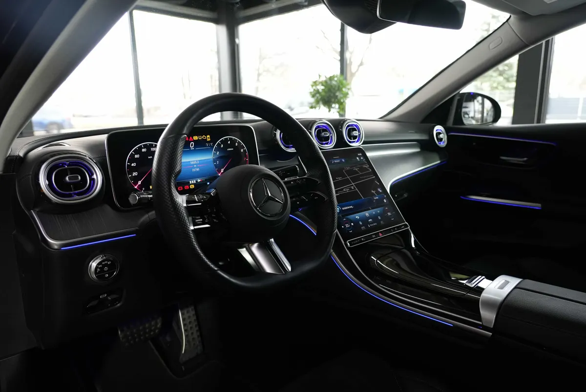 Mercedes-Benz C 300 AMG Line - Image 10