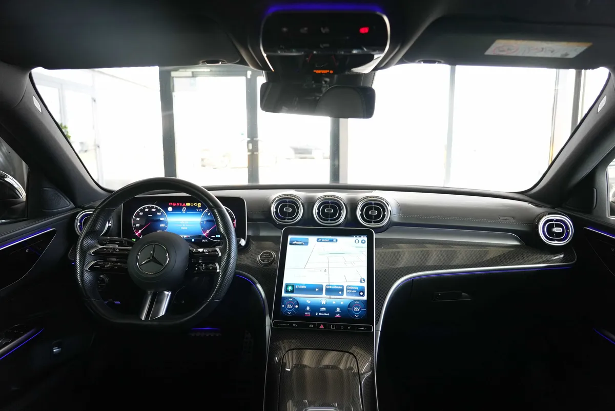 Mercedes-Benz C 300 d AMG Line - Image 16