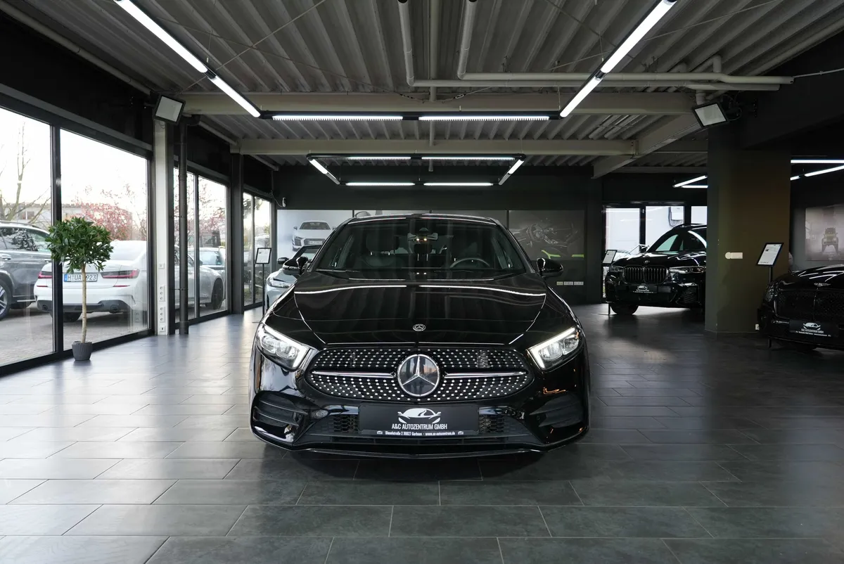 Mercedes-Benz A 200 Limousine AMG Line - Image 8
