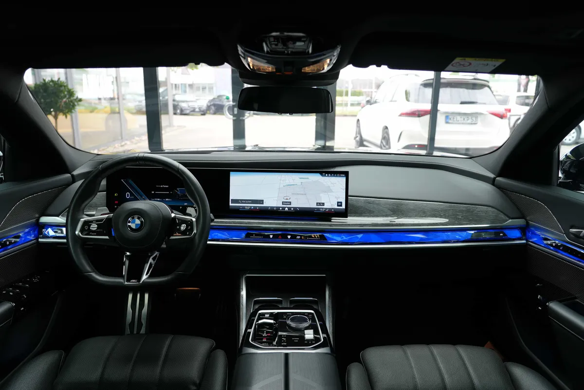 BMW 740 d xDrive M Sport - Image 18