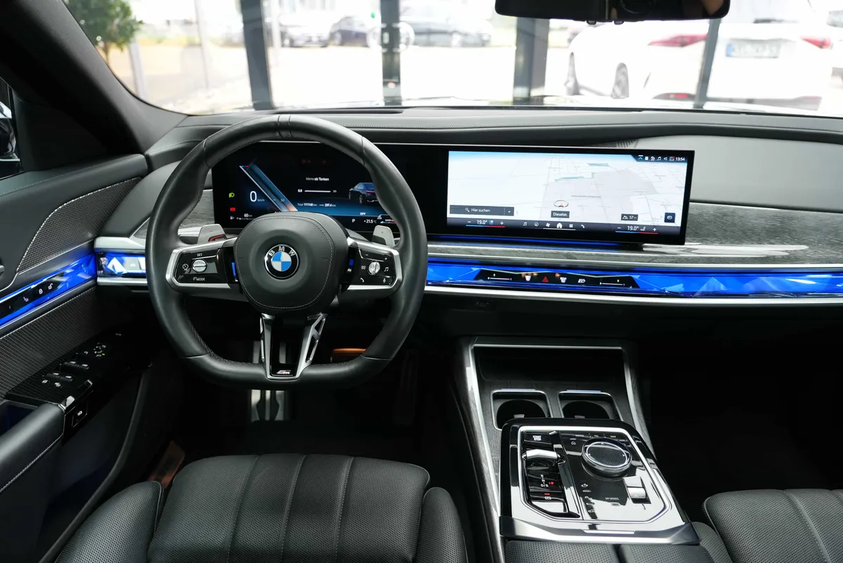 BMW 740 d xDrive M Sport - Image 19