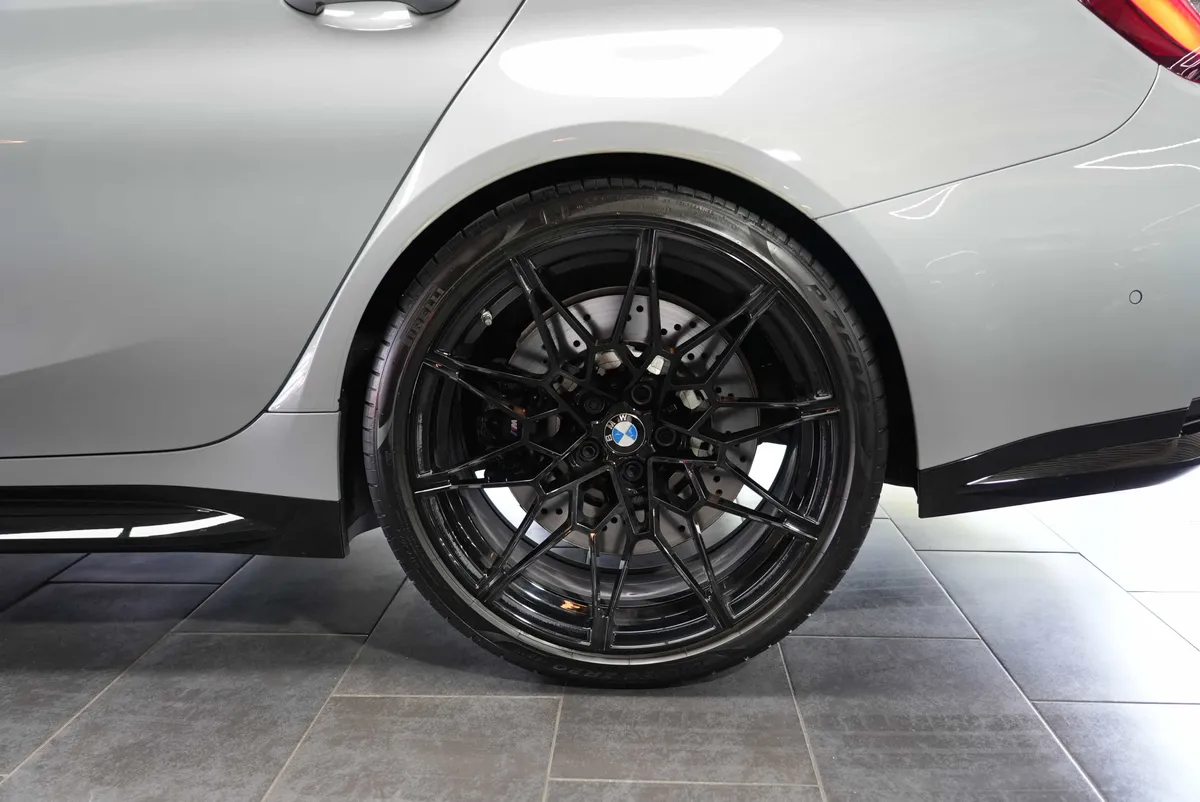 BMW M3 Competition Limousine Brooklyn Grau - Image 8