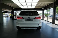 BMW X5 M50i - Image 5