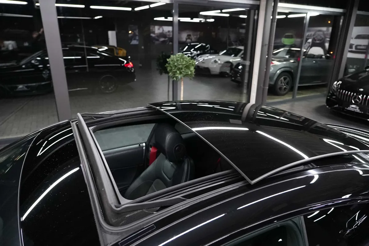 Mercedes-Benz C 300 Coupé AMG Line - Image 9