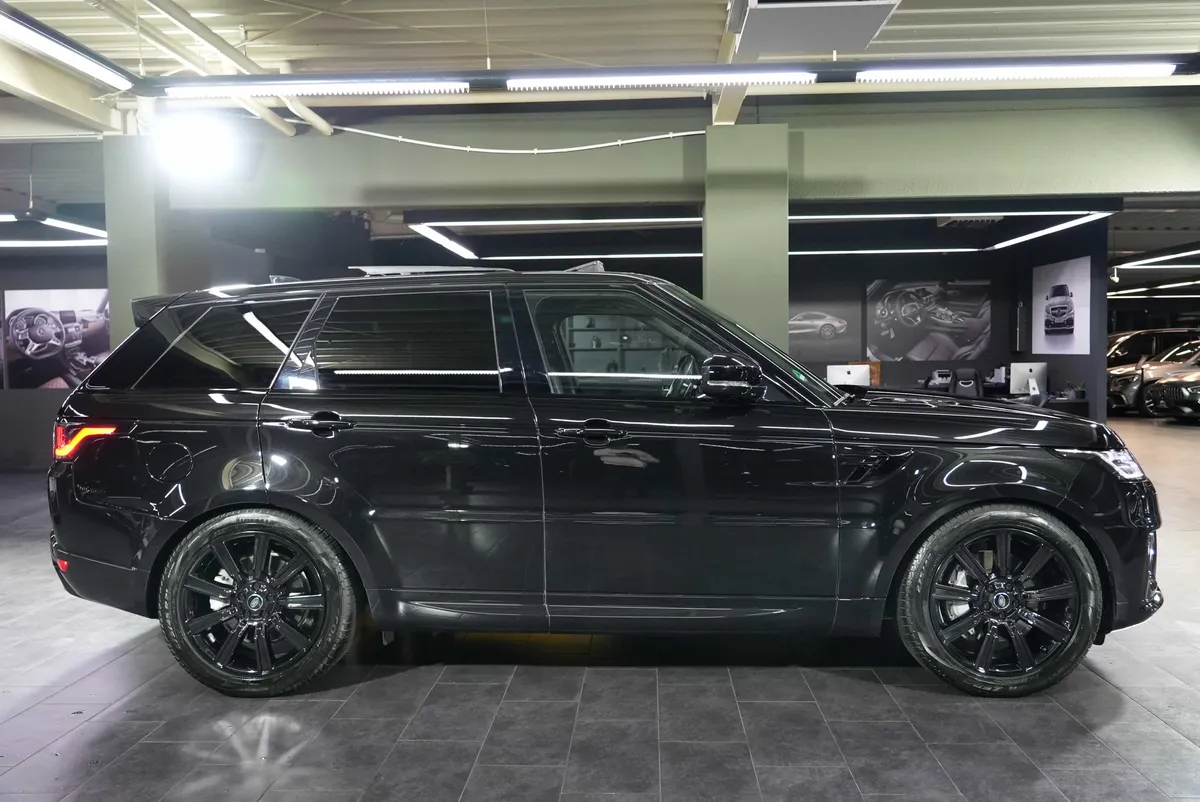 Land Rover Range Rover Sport HSE Dynamic D300 - Image 24