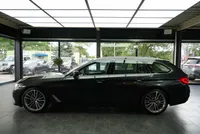 BMW 540i xDrive Touring Sport Line - Image 2
