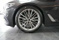 BMW 540i xDrive Touring Sport Line - Image 9