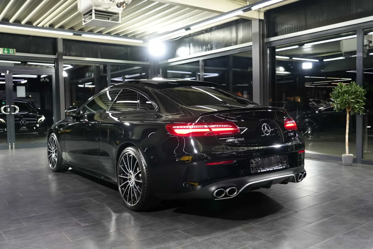 Mercedes-Benz E 53 AMG 4Matic Coupé - Image 3