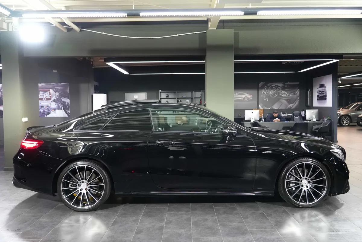 Mercedes-Benz E 53 AMG 4Matic Coupé - Image 26