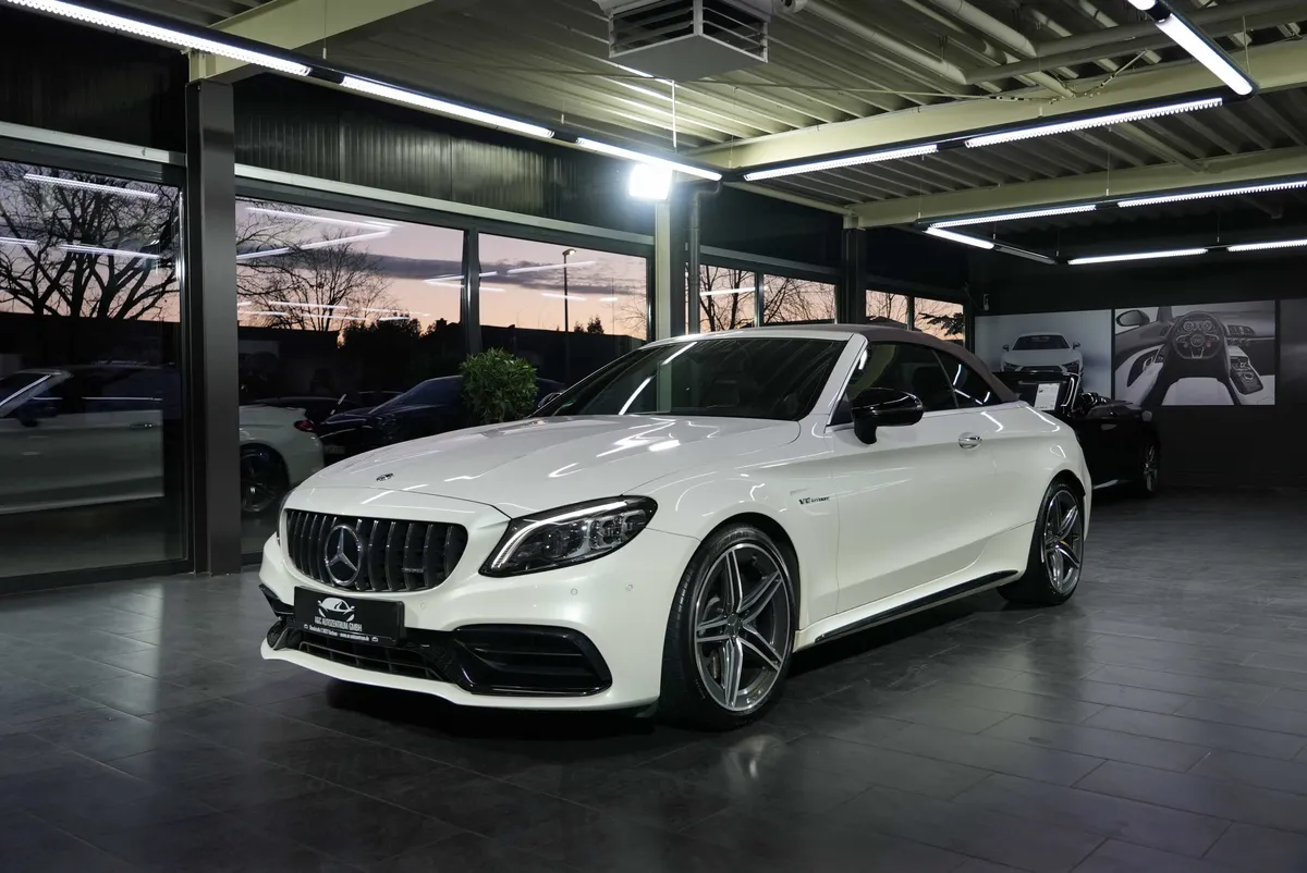 Mercedes-Benz C 63 AMG Cabrio - Image 1